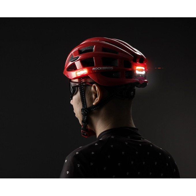 Helm AERIUM ROCKBROS Ultralight met LED-zaklamp zwart
