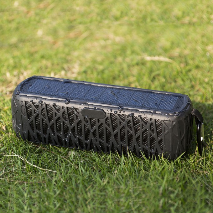 Draagbare Bluetooth-luidspreker met powerbank AERIUM S5000 Solar Outdoor